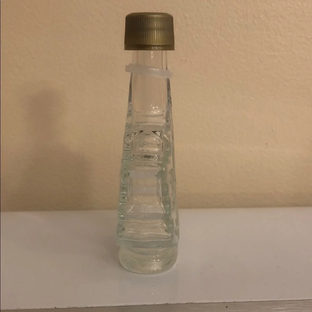 Glass Maple Leaf Bottle with Gold Cap - Picture 4 of 4